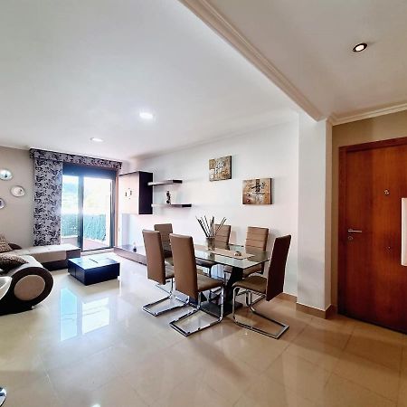 Apartamento Con Terraza Y Piscina Рібейра Екстер'єр фото