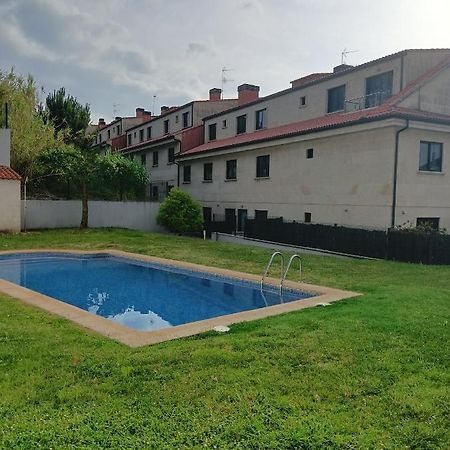 Apartamento Con Terraza Y Piscina Рібейра Екстер'єр фото