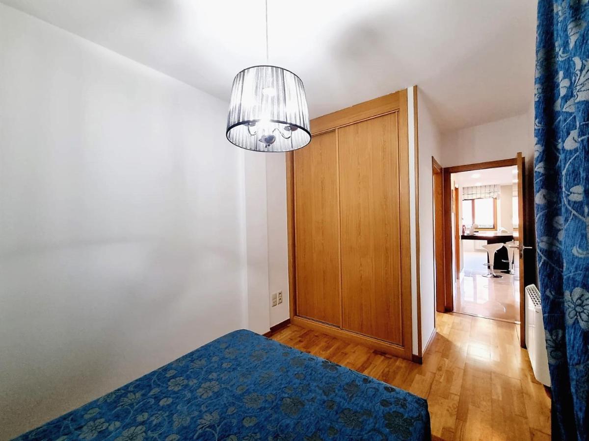 Apartamento Con Terraza Y Piscina Рібейра Екстер'єр фото