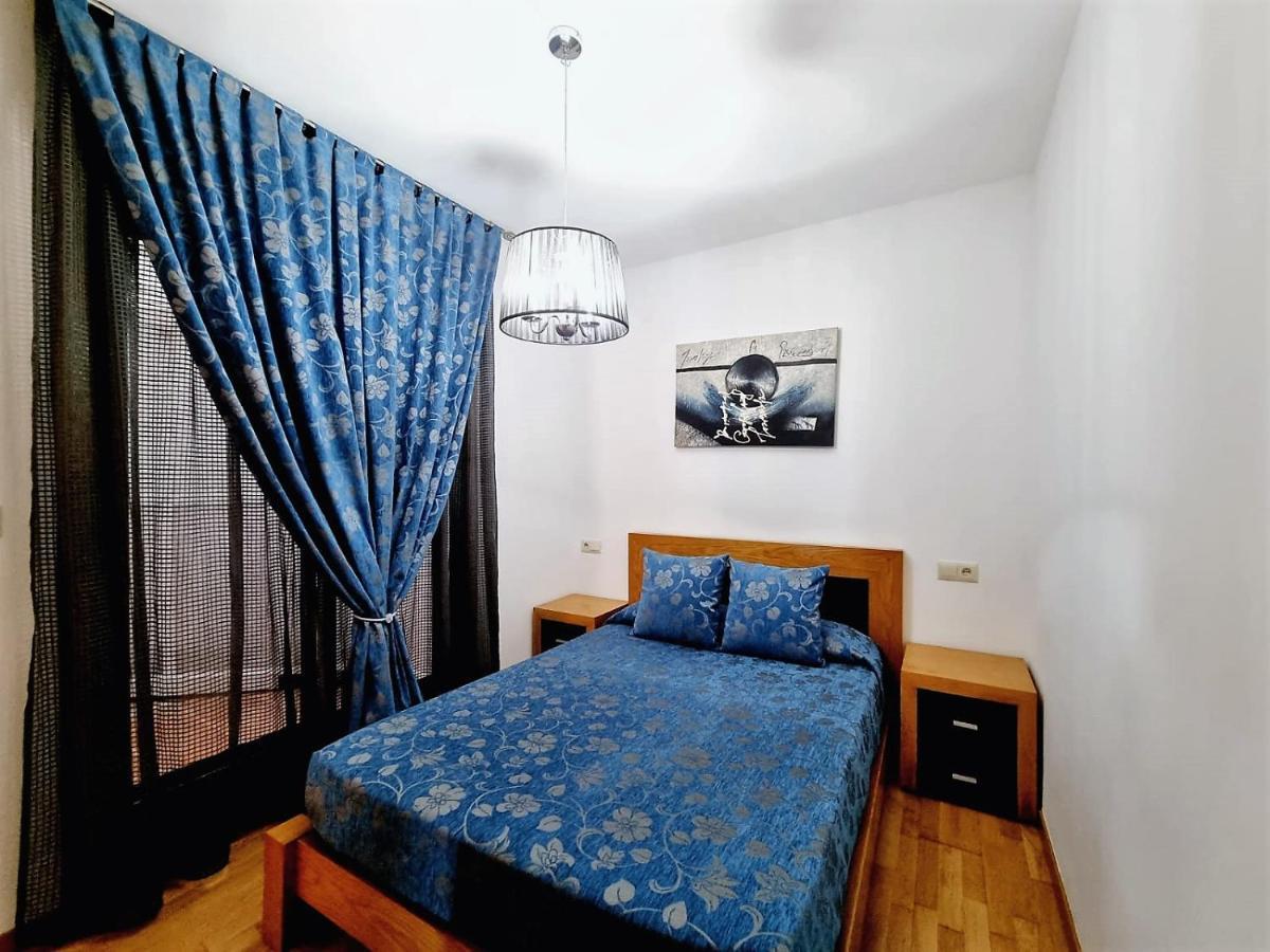 Apartamento Con Terraza Y Piscina Рібейра Екстер'єр фото