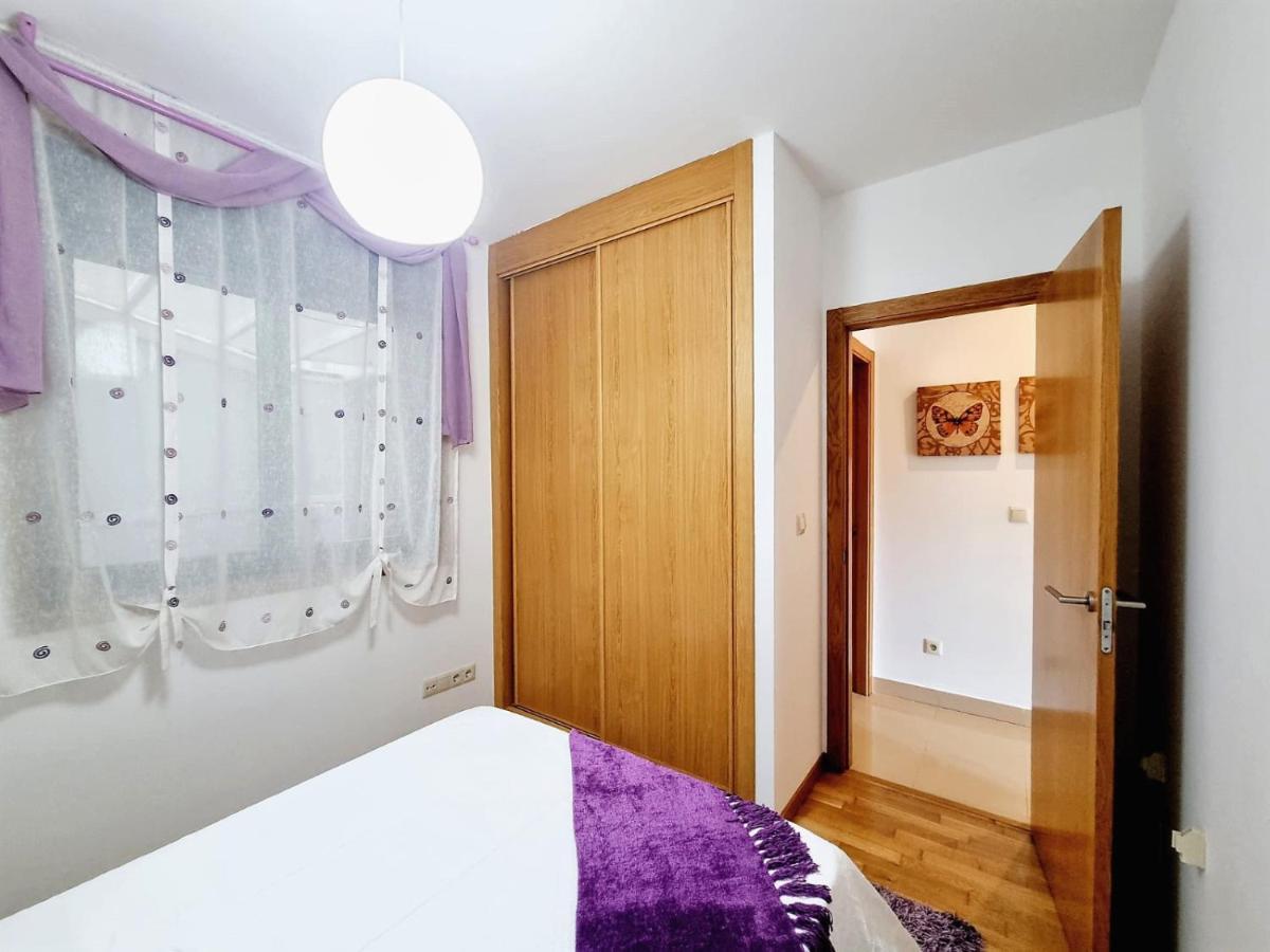 Apartamento Con Terraza Y Piscina Рібейра Екстер'єр фото