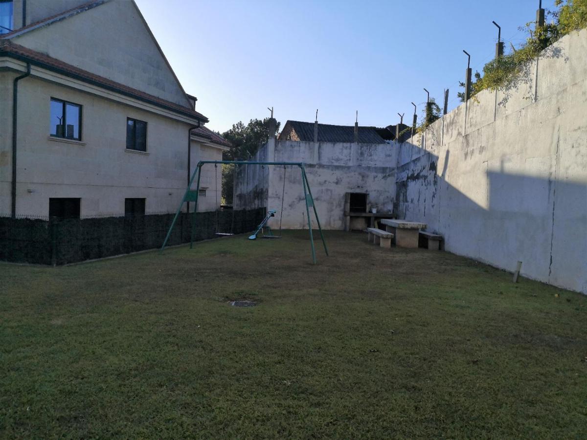 Apartamento Con Terraza Y Piscina Рібейра Екстер'єр фото