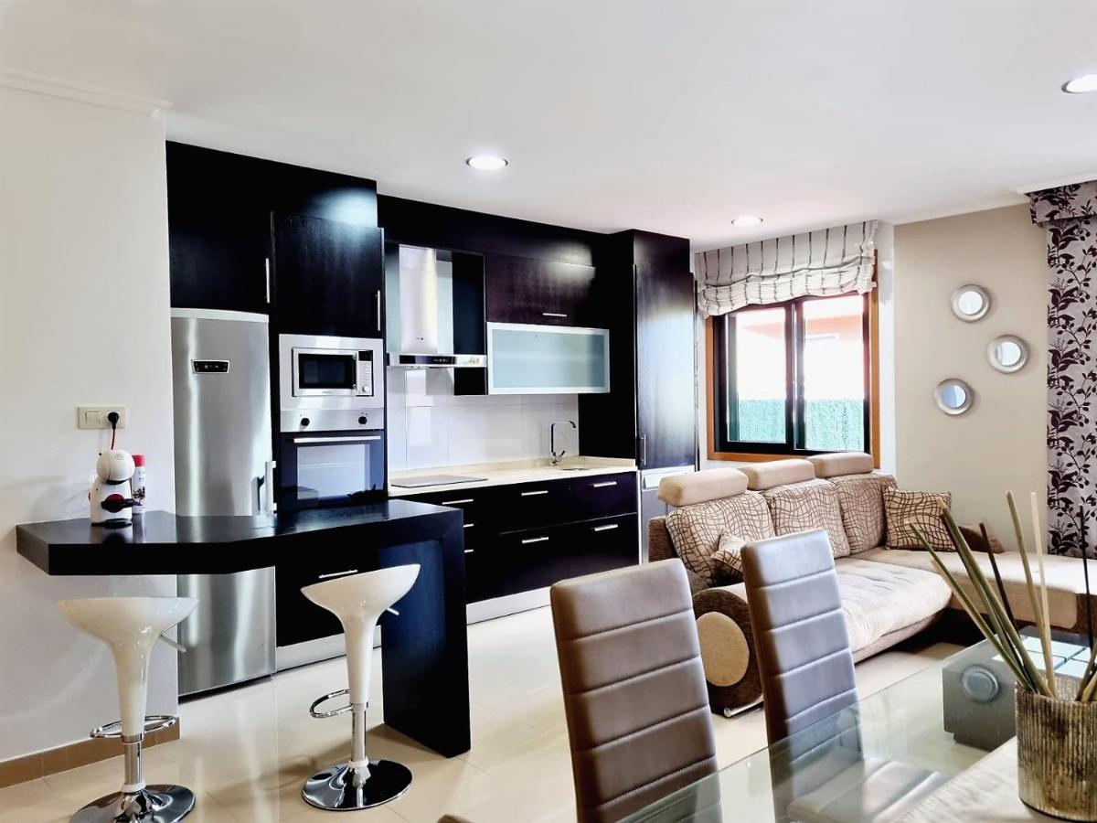 Apartamento Con Terraza Y Piscina Рібейра Екстер'єр фото